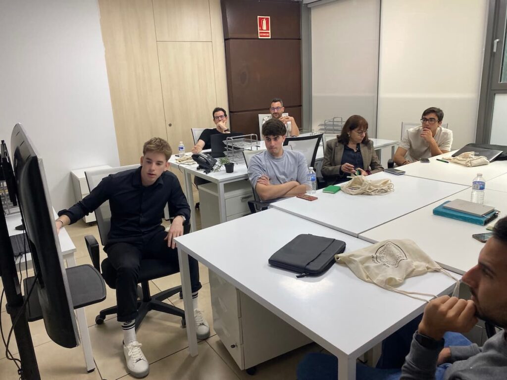 Eneko-Anton-taller-de-automatizaciones-evento-ia-sevilla